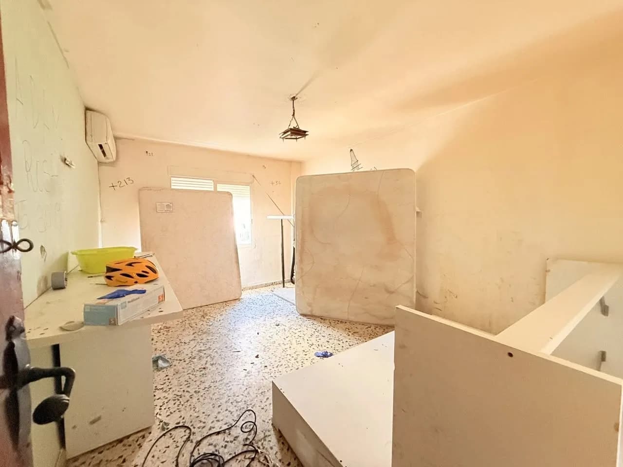 PISO EN ALTEA PARA REFORMA TOTAL